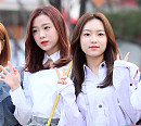 [BZ포토] 에이프릴 진솔-예나, '사랑스러워~'