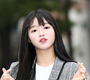 [BZ포토] 오마이걸 유아, '인형인가봐'