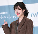 [BZ포토] 아이유, '오늘은 웃어요'