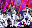 [BZ포토] 스트레이키즈, 화려한 퍼포먼스