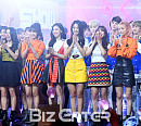 [BZ포토] '쇼챔' 트와이스, '왓 이즈 러브' 컴백 후 첫 1위