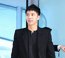 [BZ포토] 이승기, '동대문 들썩이게 만든 등장~'
