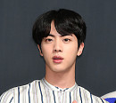 [BZ포토] 방탄소년단 진, '잘생김에 놀라지 말아요~'