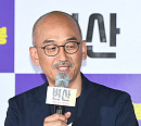 [BZ포토] '변산' 이준익 감독, "등에 식은 땀이 마르지 않아"