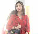 [BZ포토] 레드벨벳 조이, '햇살에 미모 반짝~'