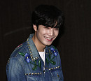 [BZ포토] 뉴이스트W JR, '부기 부기 종현이 왔어요'