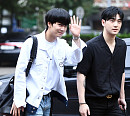 [BZ포토] 뉴이스트W 종현, 장난스럽게 인사
