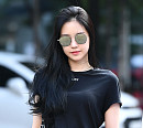 [BZ포토] 에이핑크 손나은, 선글라스로 쏙 가려지는 작은 얼굴