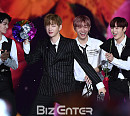 [BZ포토] 워너원 강다니엘, '멤버들도 빵 터지게~'
