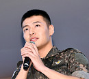 [BZ포토] 강하늘, 반짝 빛나는 무대 위 모습