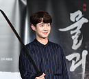 [BZ포토] 최우식, 칼을 들어도 멋진 '한양 오빠'