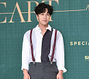 [BZ포토] 신화 김동완, '멜빵으로 멋냈어요'
