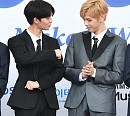 [BZ포토] 워너원 배진영-강다니엘, '이렇게 이렇게'