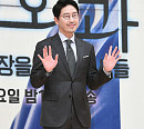 [BZ포토] 엄기준, '의사 연기의 기준을~'