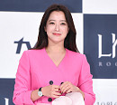 [BZ포토] 김희선, 핫핑크도 소화하는 미모