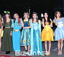 [BZ포토] 프로미스나인, 핼러윈 맞이 '동화 속 공주님들'