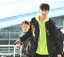 [BZ포토] 더보이즈 주연, '손수 캐리어 끌고 정글로 출발'