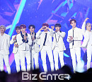 [BZ포토] 워너원, 2018 MGA '올해의 노래상' 수상