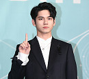 [BZ포토] 워너원 옹성우, '얼굴이 다했네~'