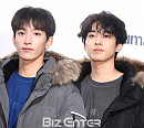 [BZ포토] 세븐틴 도겸-원우, 형제처럼 닮은 비주얼