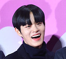 [BZ포토] 워너원 이대휘, 빵 터진 동굴 미소
