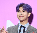 [BZ포토] 방탄소년단 RM, 월드스타의 손짓