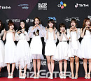 [BZ포토] 아이즈원, '러블리 애교 가득'