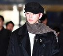 [BZ포토] 워너원 강다니엘, 공항 난리나게 만든 비주얼
