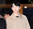 [BZ포토] 워너원 라이관린, 트렌치 남신