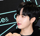 [BZ포토] 워너원 김재환, 샤프해진 분위기