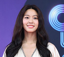 [BZ포토] AOA 설현, '건강하게 연예대상 MC 맡았어요'
