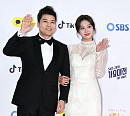 [BZ포토] 전현무-조보아, '2018 SBS 가요대전' MC커플