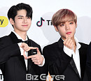 [BZ포토] 워너원 옹성우-박지훈, '워너블 마음 속에 저장'
