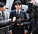 [BZ포토] 정준영에 이어 포토라인에 선 승리