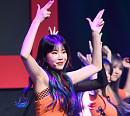 [BZ포토] 모모랜드 주이, '흥부자 찌르기~'