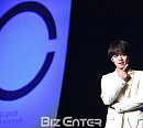 [BZ포토] 박지훈, '체코 프라하성이 본가~'