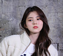 김우빈-한소희, 스트리트룩부터 아웃도어룩까지 압도적인 비주얼[화보]