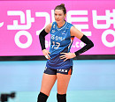 러츠 끌고 이소영 받치고 GS칼텍스 코보 컵 우승…김연경 아쉬운 준우승