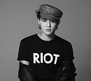 김준수, 유니크한 매력 발산 [화보]