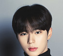 위아이 김준서, 새 프로필 사진 공개…무결점 비주얼