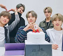 JUST B(저스트비), 데뷔 50일 기념 V라이브→'밤탈출' 롤러 대결로 웃음 선사
