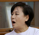 '쿠싱증후군' 이은하 나이 환갑에 “아직 결혼 못해…아버지 빚청산 위해 밤무대 행사 다녀"(박원숙의 같이 삽시다)