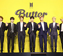 [비즈 스톡] 하이브 주가, 27% 폭락…방탄소년단(BTS) 완전체 활동 잠정 중단 선언 여파