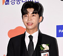 임영웅, '서울가요대상' 4관왕…최다 트로피 기록 "짜릿하다"