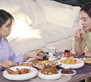 이민영, 나이 4살 동생 이유리와 새우 배달 요리 먹방(편스토랑)