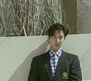 박건일, 스튜디오 산타클로스 화보 "재미와 보람 드릴 수 있는 배우 되고파"