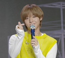 박지훈, 새 앨범 'HOT&COLD' 활동 시작…팬 사랑으로 꽉 채운 컴백 첫날