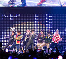 방탄소년단, 美 '징글볼 투어' 오프닝 장식…'Butter'·'Dynamite' 열창