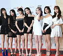 트와이스, 24일 오프라인 콘서트 취소 "강화된 사회적 거리두기 때문"