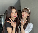 woo!ah!(우아!) 나나, 아이즈원 강혜원과 극강 비주얼 자랑